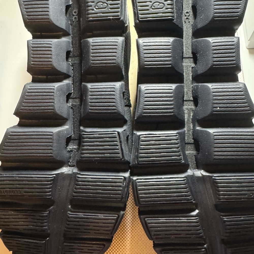 Cloud 5 Waterproof Shoes - All Black - Picture 5 of 7